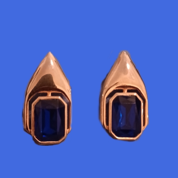 90s Style Earrings - Picture 1 of 1